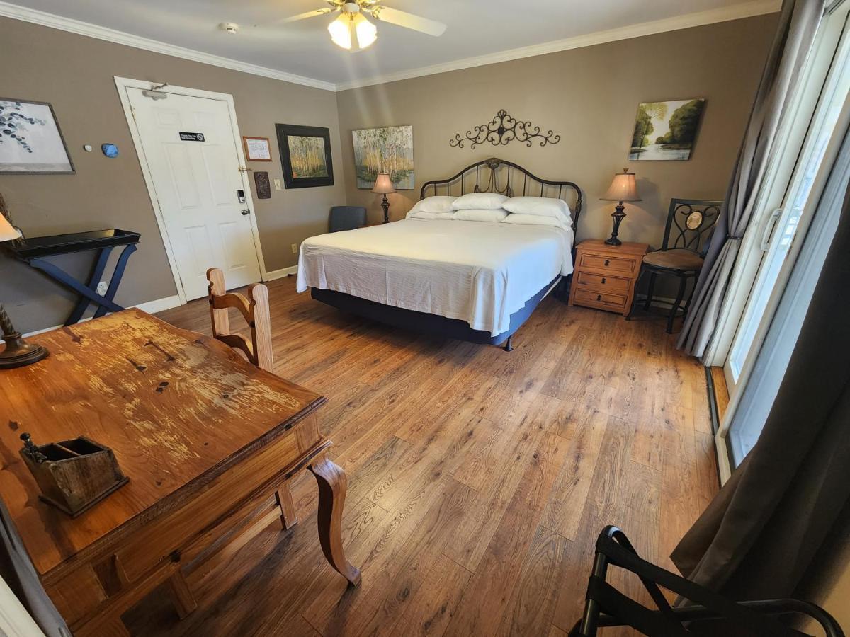 Elder Mountain Room At Tennessee Riverplace Chattanooga Exterior photo
