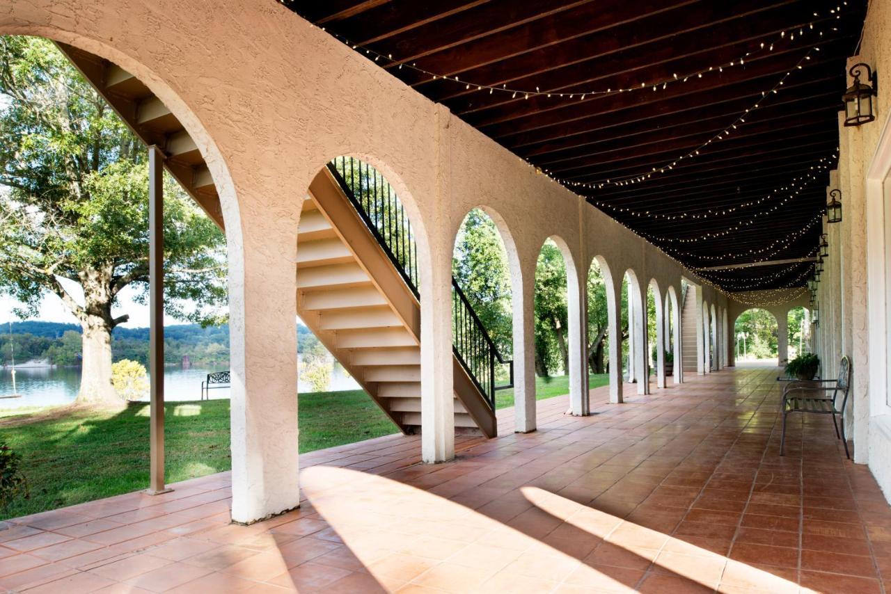 Elder Mountain Room At Tennessee Riverplace Chattanooga Exterior photo